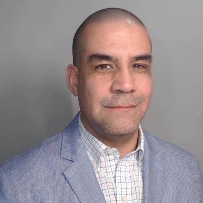 Bruno Plasencia_portrait pic_3475.jpg