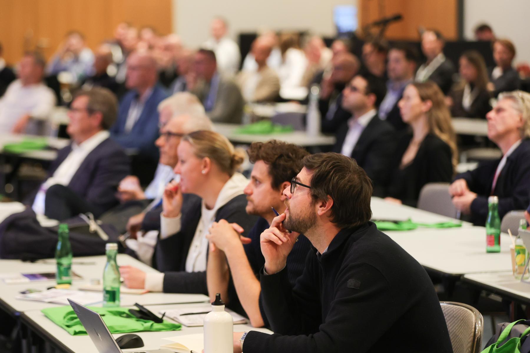 2025-iaks-kongress-sessions-61-audience.jpg